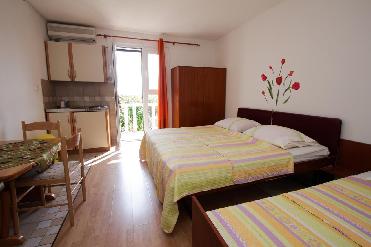 Apartments Nadia อีกราเน ภายนอก รูปภาพ